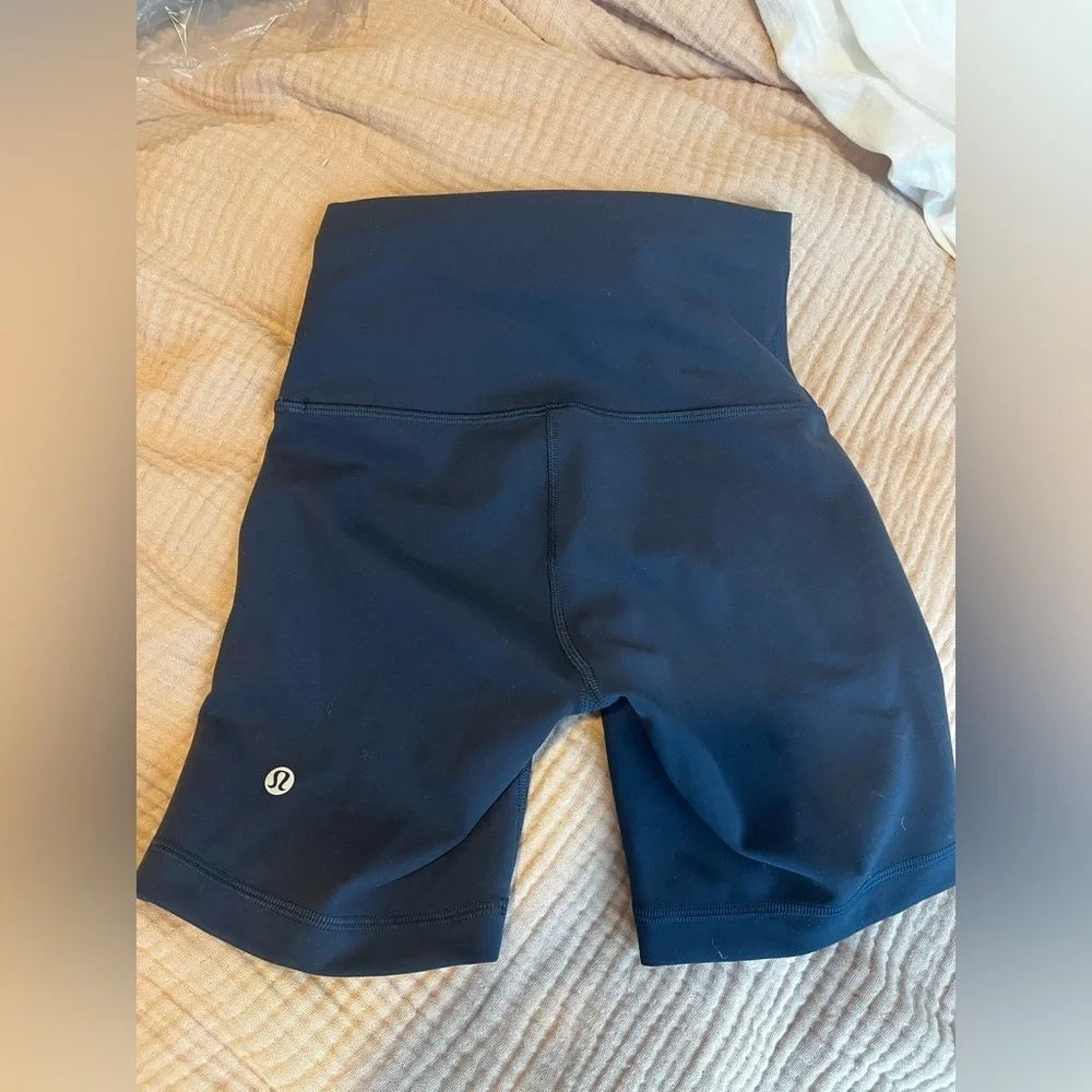 LAST CHANCE Lululemon Wunder Train High-Rise Short 6" - Picture 4 of 4
